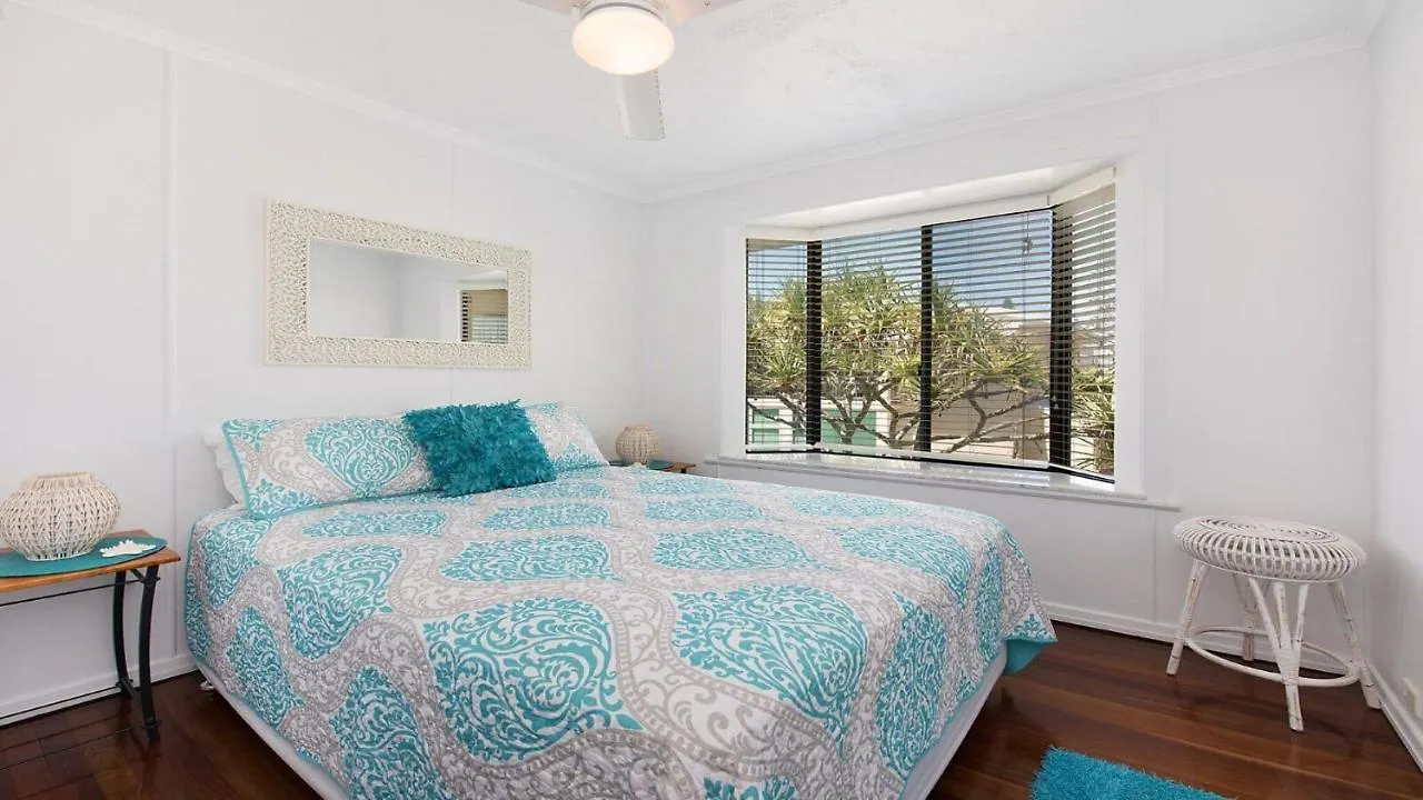 5 Margaret St Kings Beach Qld Caloundra Holiday home