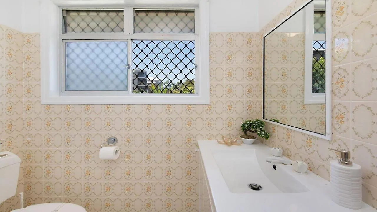 Holiday home 5 Margaret St Kings Beach Qld Caloundra Australia