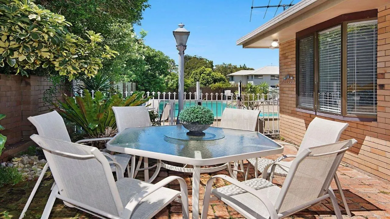 Holiday home 5 Margaret St Kings Beach Qld Caloundra